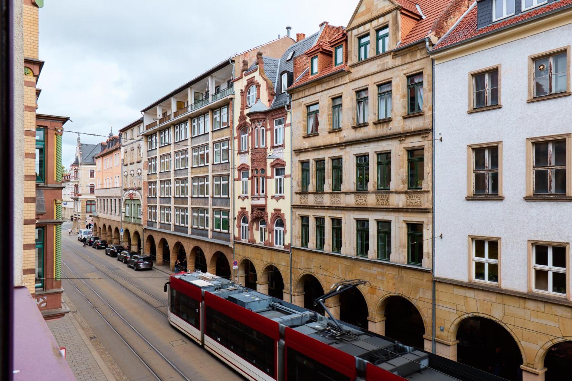 Stylisches Apartment I Fahrstuhl I Bahnhofsnah Эрфурт Экстерьер фото